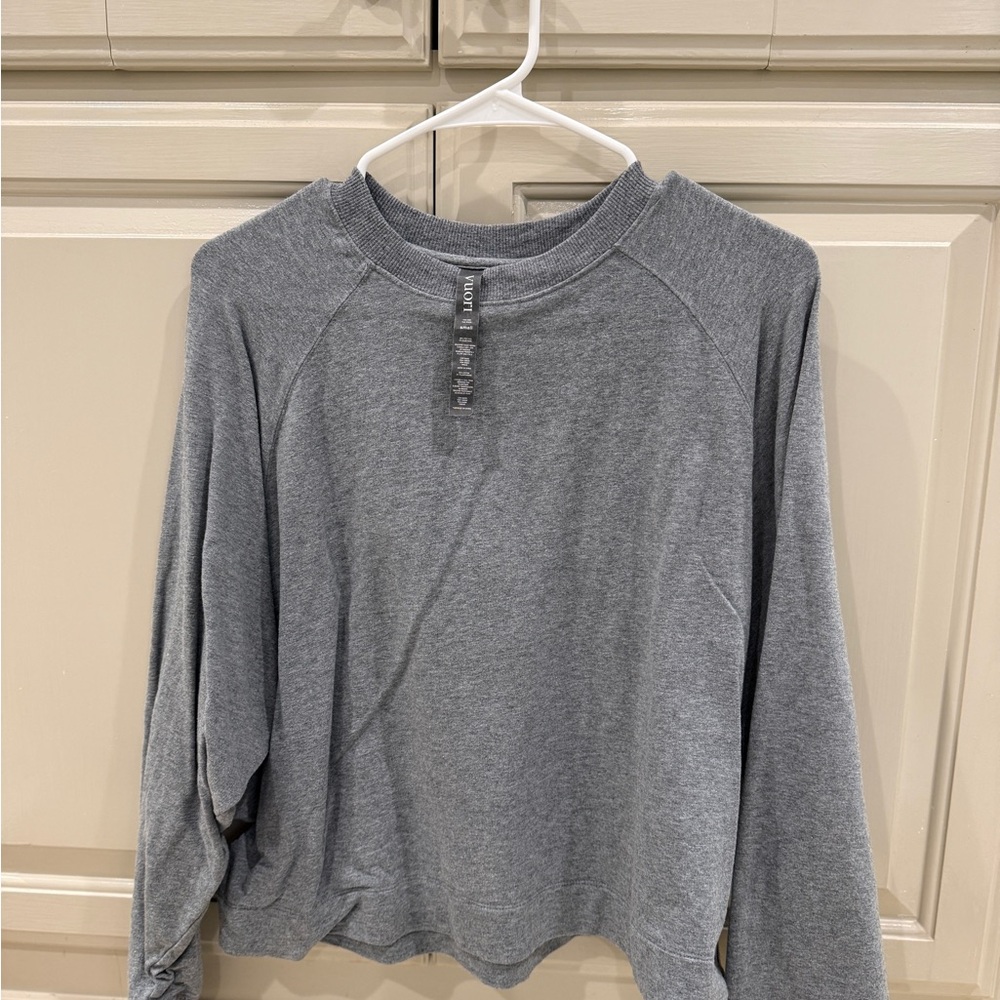 Vuori Gray Sweatshirt